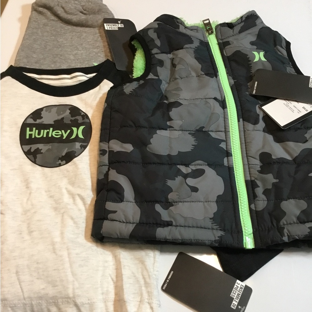 Hurley Three Piece set Size 24 Months Green/Gray Camo NWT